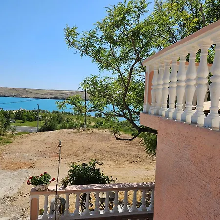 Zdenka Apartament Dinjiška