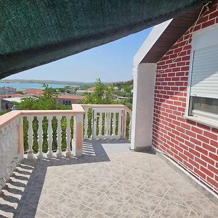 Zdenka Appartement Dinjiška