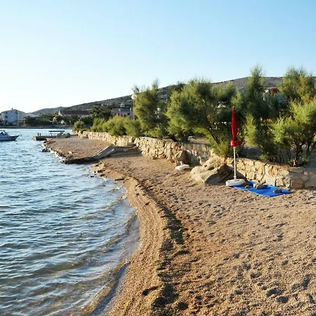 Zdenka 公寓 Dinjiška