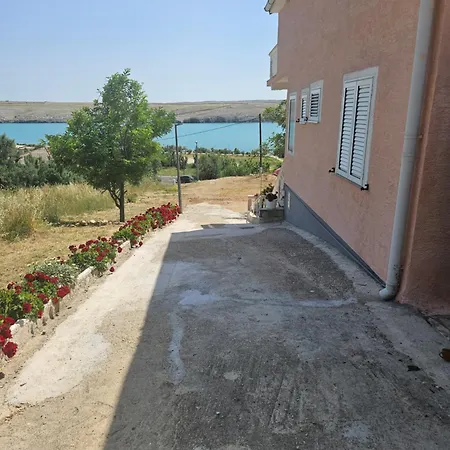 Zdenka Appartamento Dinjiška